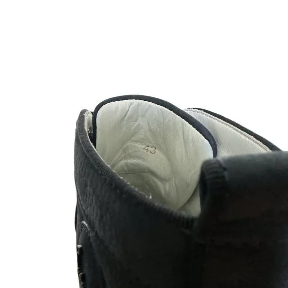 ❤️SOLD❤️Christian Louboutin Sneakers - Picture 13 of 14